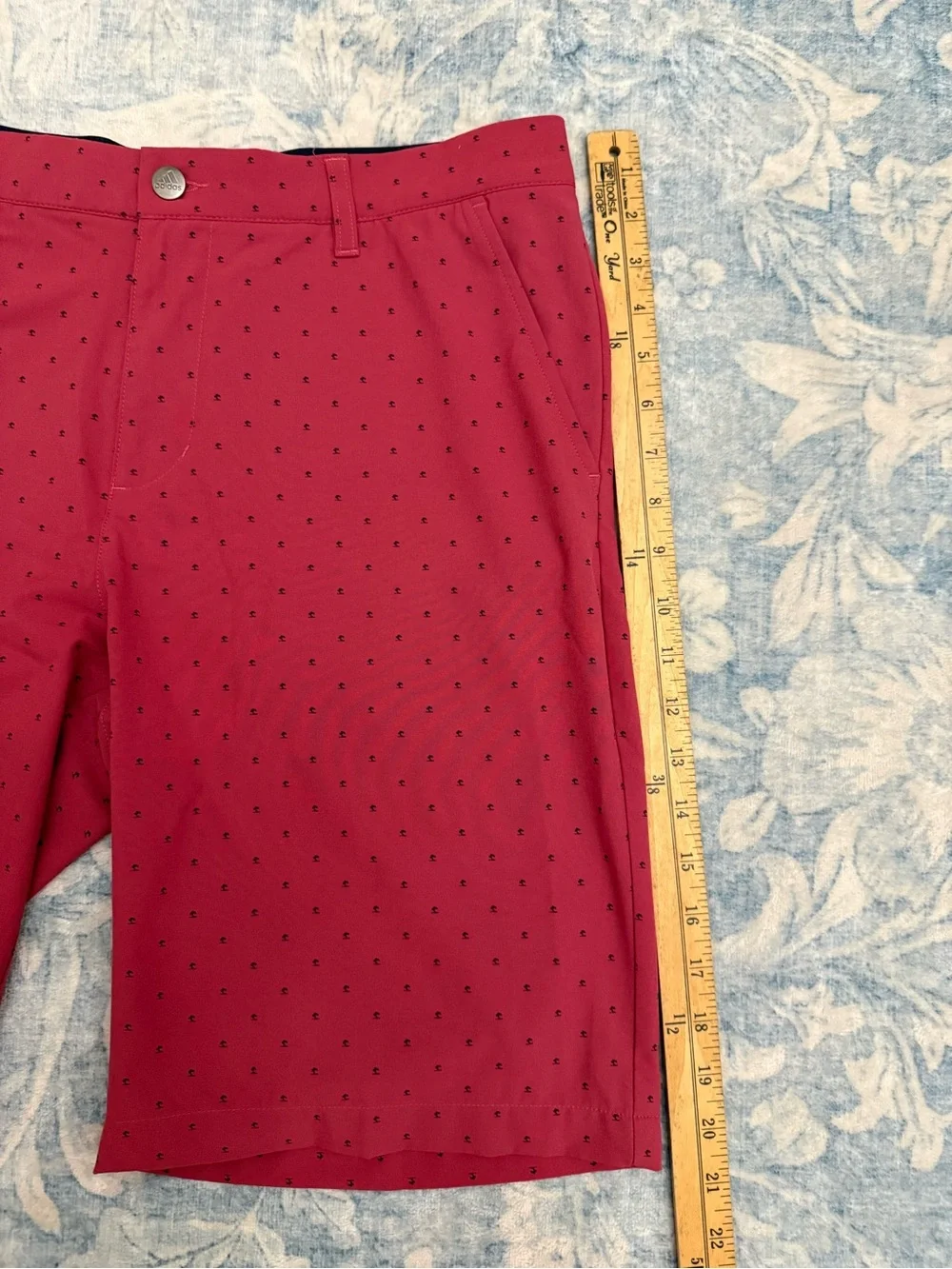 Adidas Men's Red Patterned golf/sport Shorts size 32
